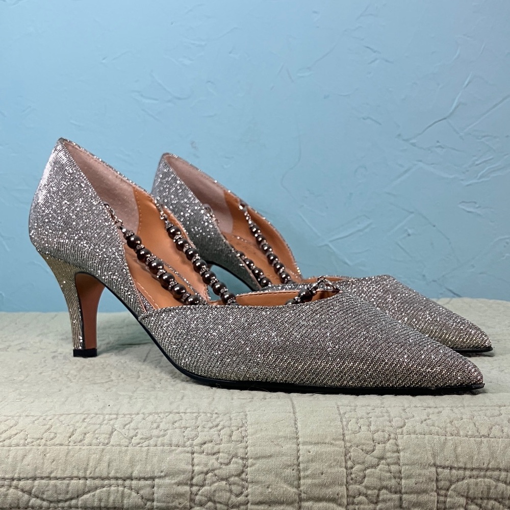 J. Renee Glittery Silver Pointed-Toe Kitten Heels Women’s Size 8M